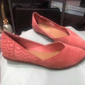 Toms suede shoes